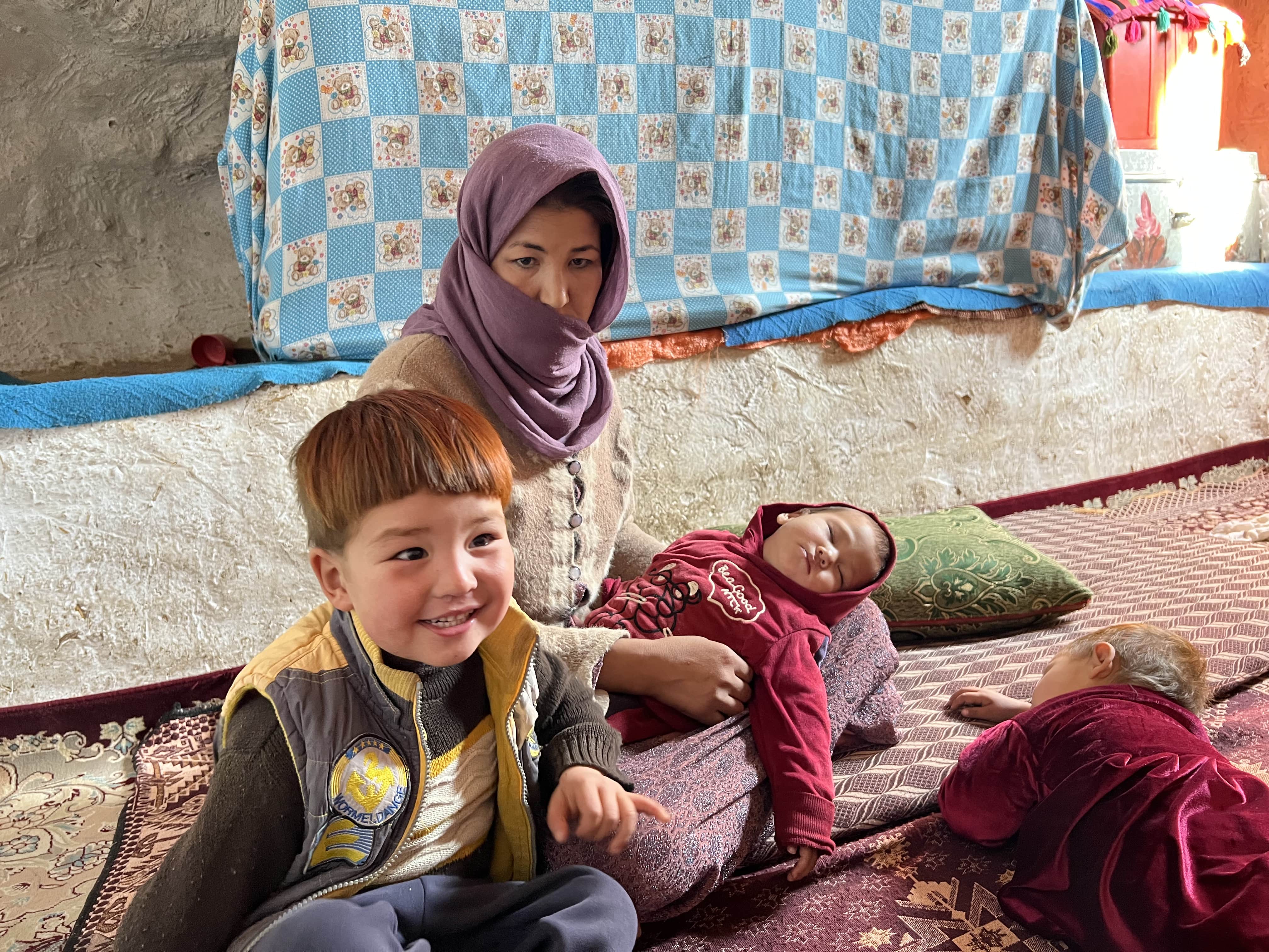 Afghanistan_Vulnerable Family Living In Cave Cliffs Receive Financial Support From UNHCR