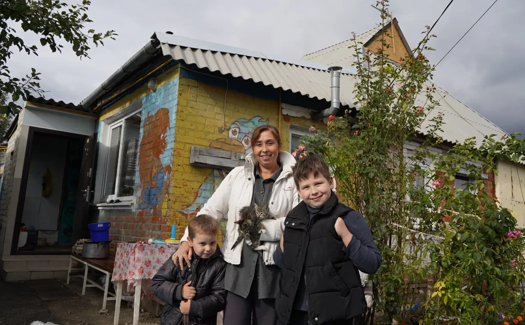 Ukraine_UNHCR-helps-repair-homes