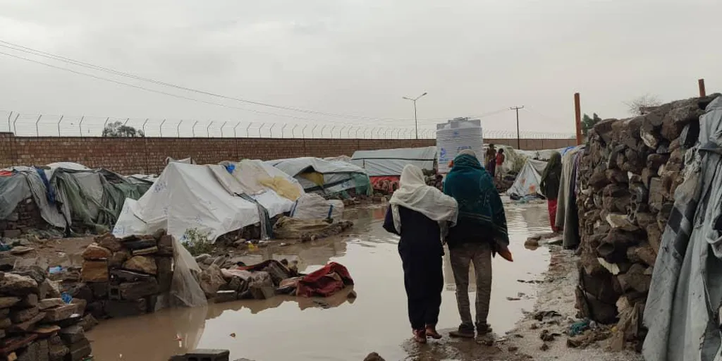Flooding in Yemen devastates homes of internally displaced people