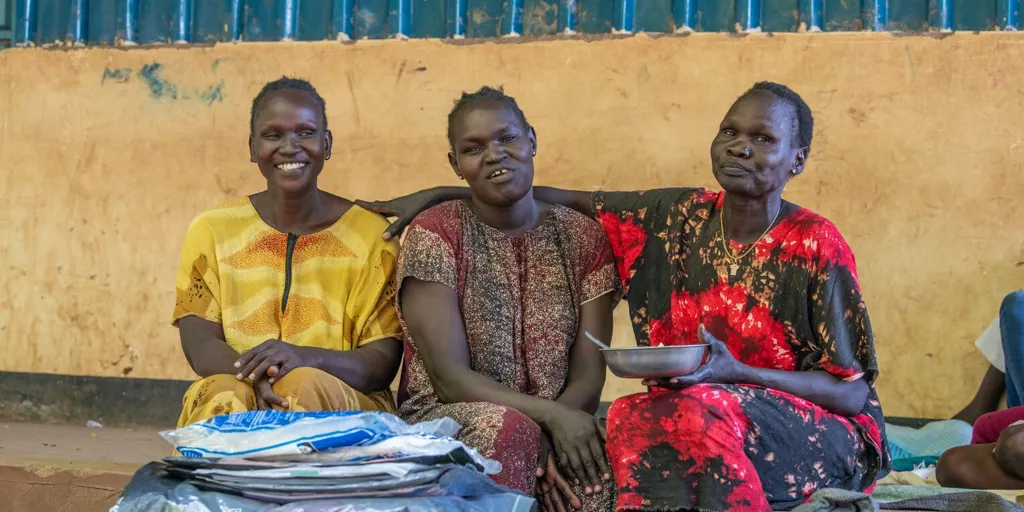Kenya. UNHCR supports refugee families displaced by heavy rains in Kakuma