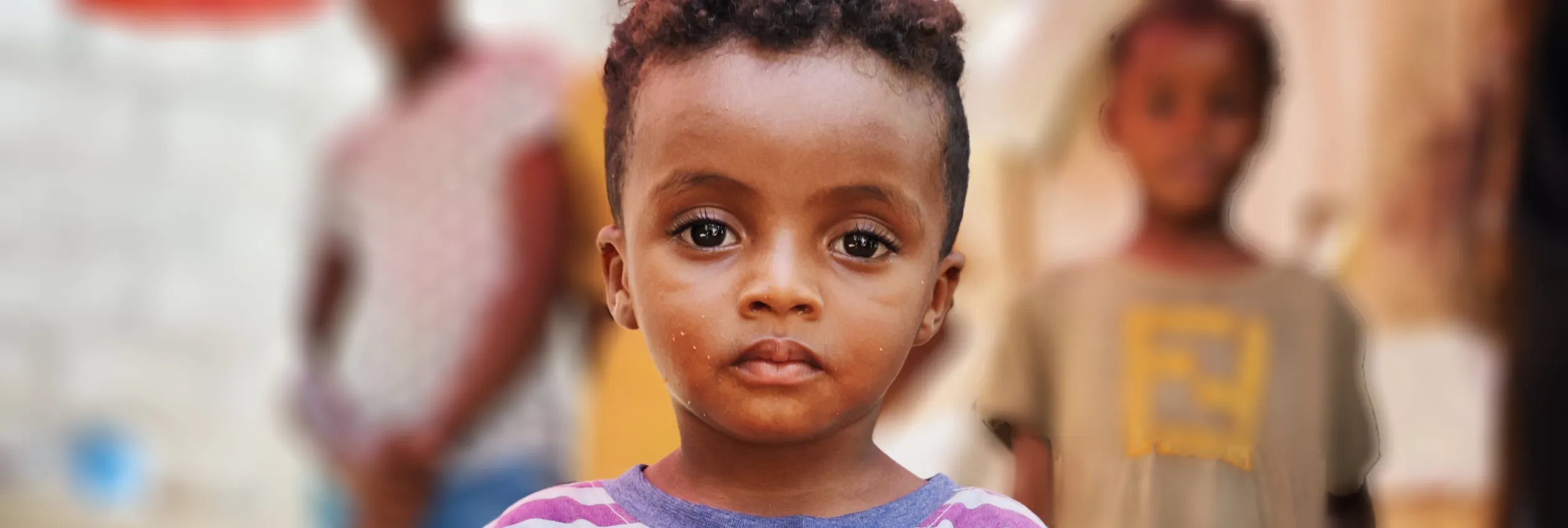 Yemen_Displaced People Received Cash Assistance In Shaab IDP Site In Aden Governerate (1)