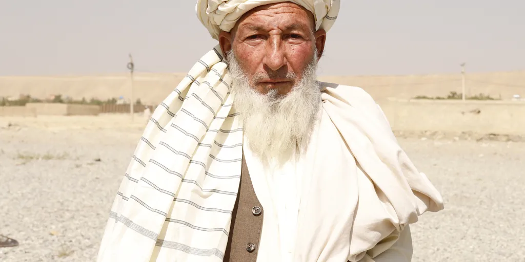 Afghanistan. Cash Distribution In Kabul Copy