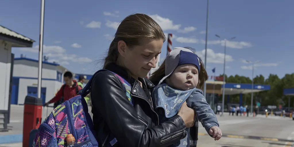 Moldova. Deputy High Commissioner Visit To Border Crop 2