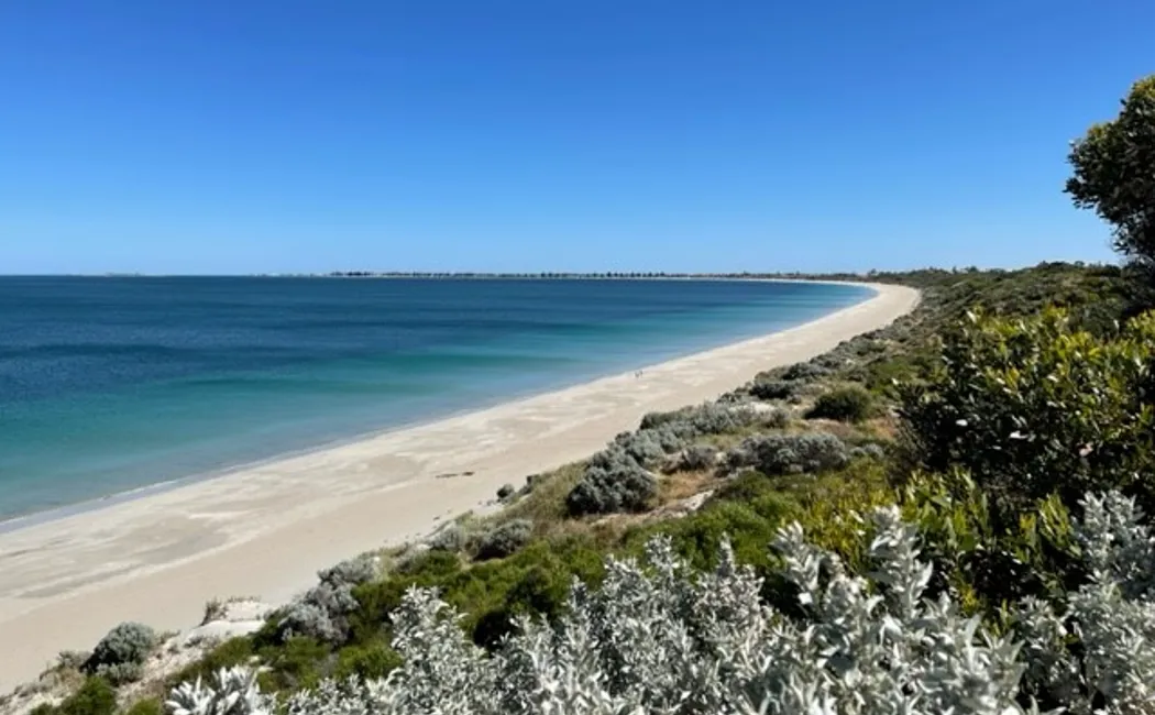 Australia_Jill-And-David Clark-walking-track