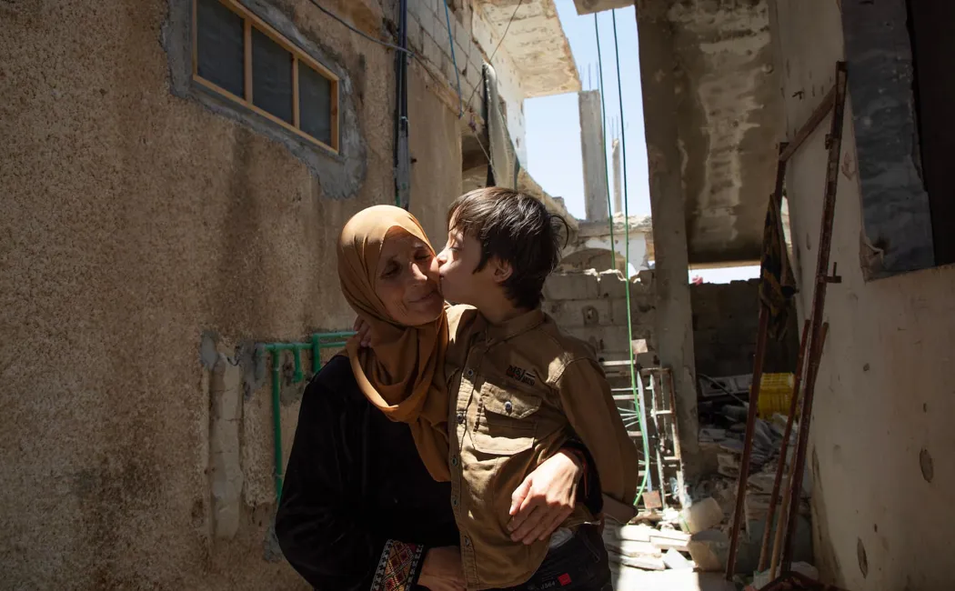 Syria_Awatef-and-her-son