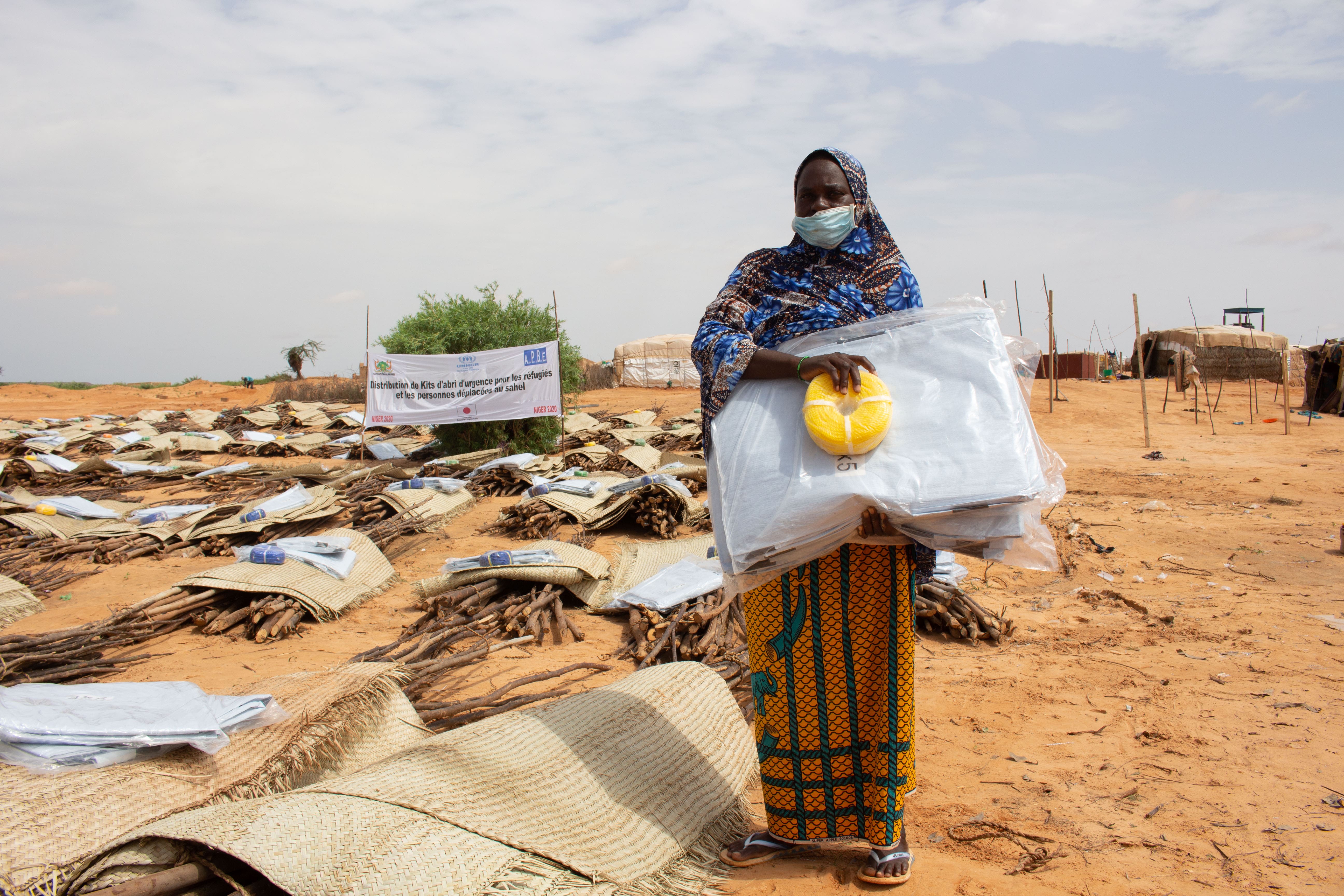 Niger UNHCR And Japan Donate Emergency Shelter Kits To Displaced Persons